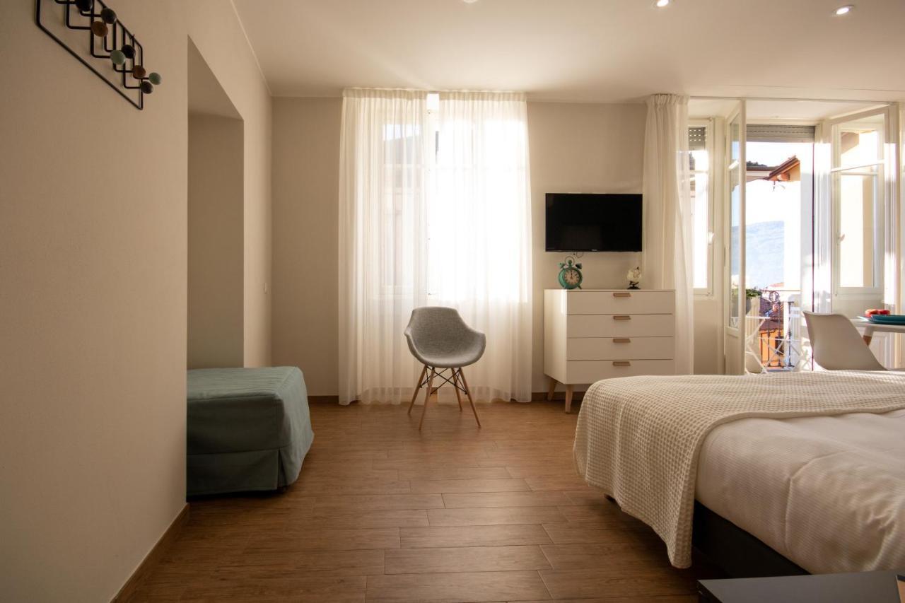 ורבאניה Aqualago Casa Vacanze Apartment D מראה חיצוני תמונה